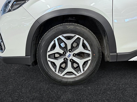 Subaru Forester 14 of 17