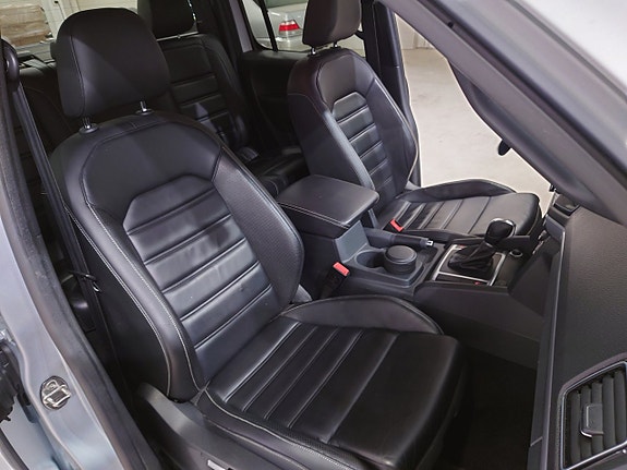Volkswagen Amarok 11 of 17