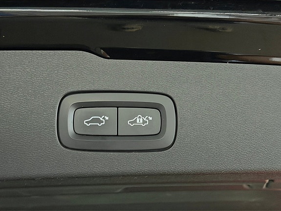 Volvo V60 Cross Country 18 of 19