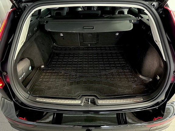 Volvo V60 Cross Country 17 of 19