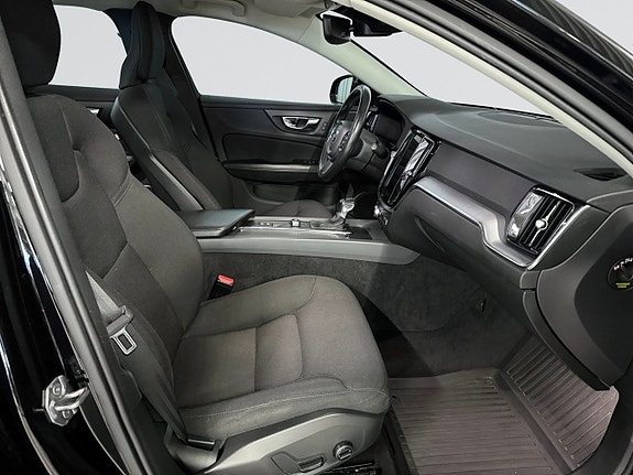 Volvo V60 Cross Country 15 of 19