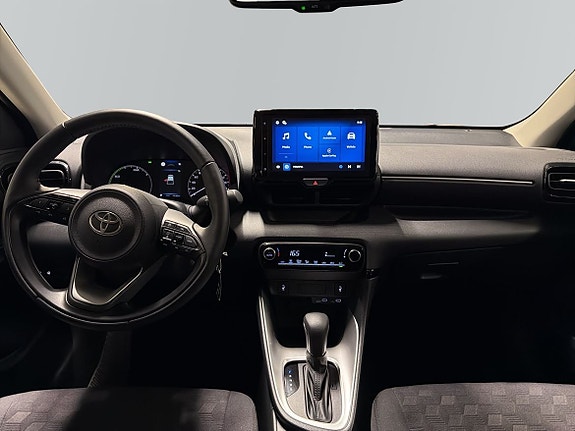 Toyota Yaris 8 of 13