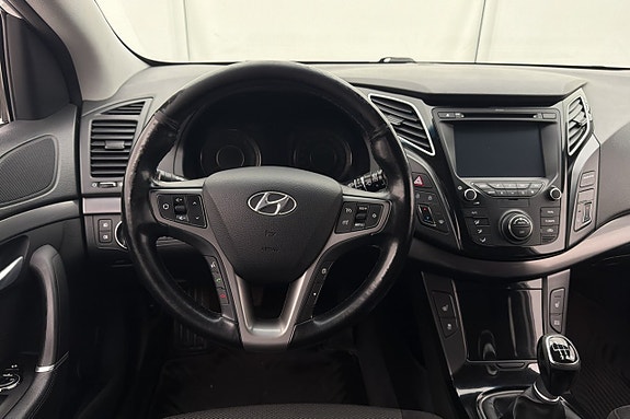 Hyundai i40 13 of 30