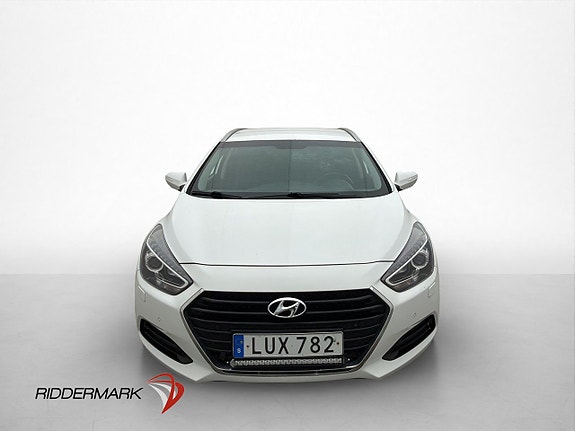 Hyundai i40 2 of 30