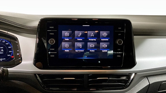 Volkswagen T-Roc 9 of 12