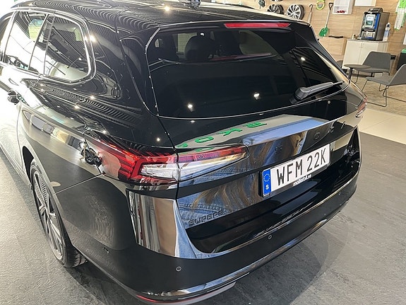 Skoda Superb 7 of 14