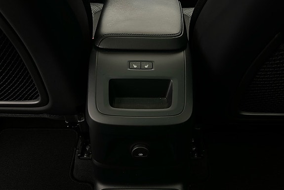 Volvo XC60 22 of 27