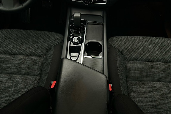 Volvo XC60 9 of 27