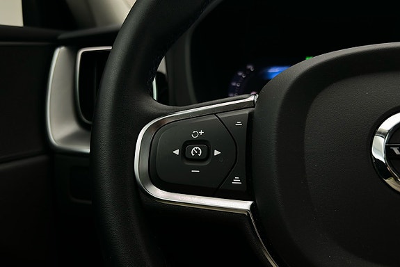 Volvo XC60 25 of 27