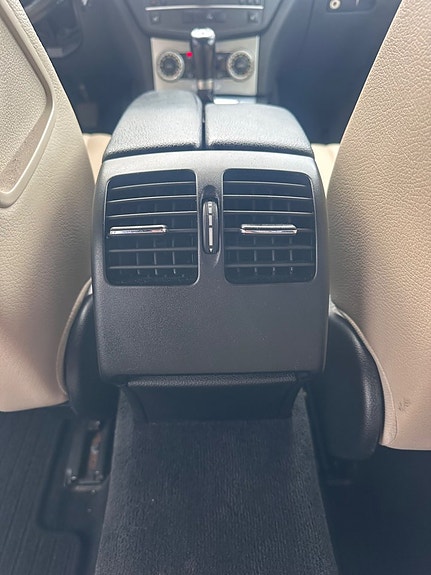 Mercedes-Benz C220 11 of 19