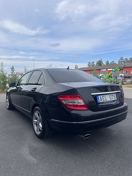 Mercedes-Benz C220 6 of 19