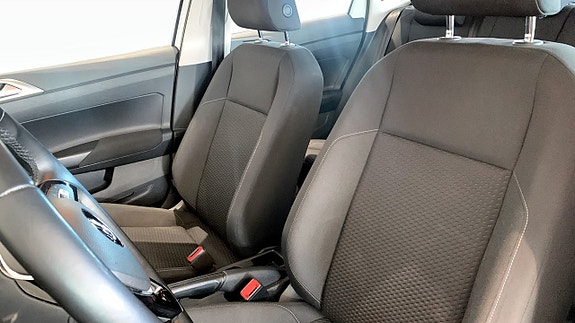 Volkswagen Polo 8 of 14