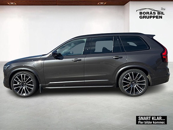 Volvo XC90 3 of 4