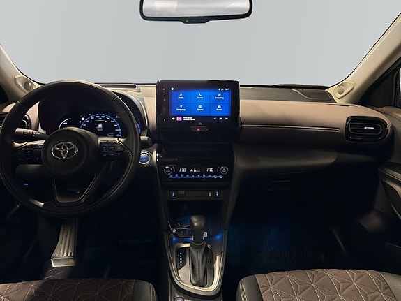 Toyota Yaris Cross 8 of 13