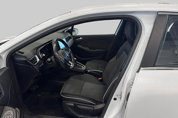 Renault Clio 8 of 21