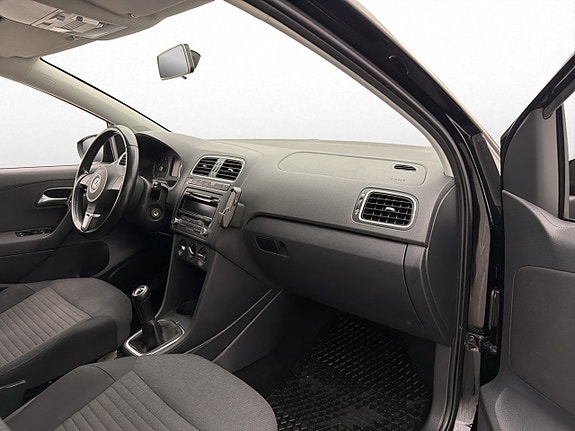 Volkswagen Polo 18 of 24