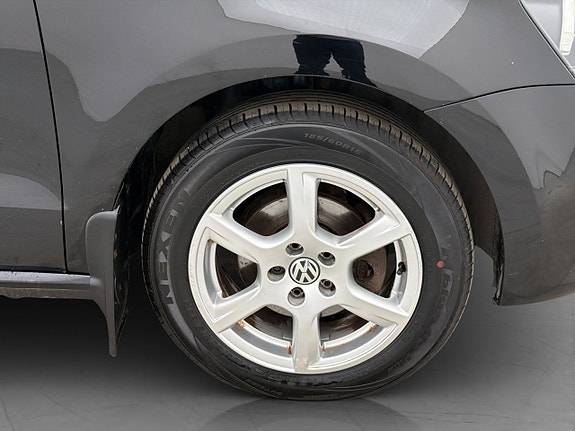 Volkswagen Polo 24 of 24