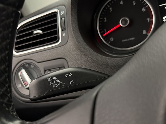 Volkswagen Polo 13 of 24