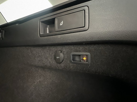 Volkswagen Passat 24 of 27