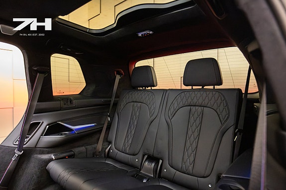 BMW X7 23 of 27