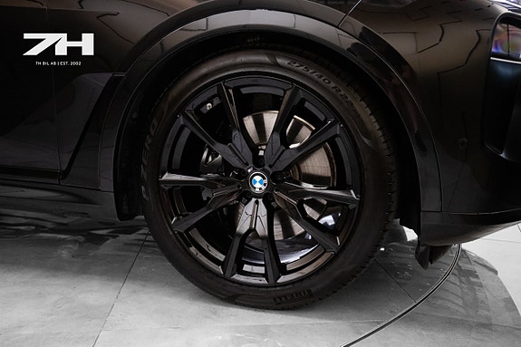 BMW X7 25 of 27