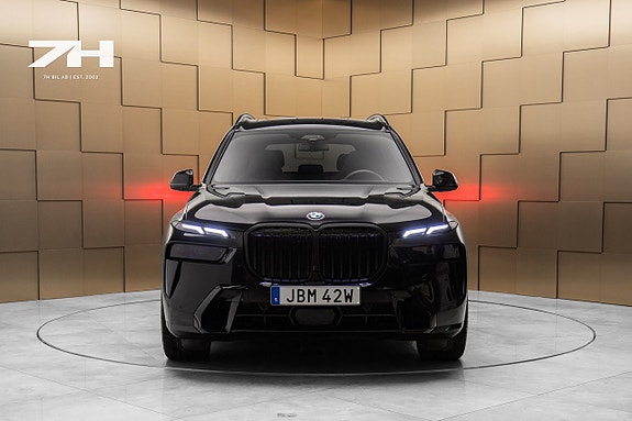 BMW X7 8 of 27