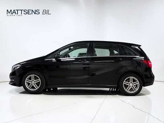 Mercedes-Benz B180 3 of 21