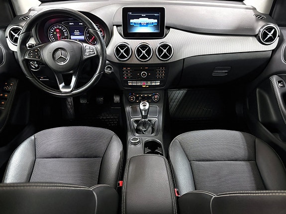 Mercedes-Benz B180 6 of 21