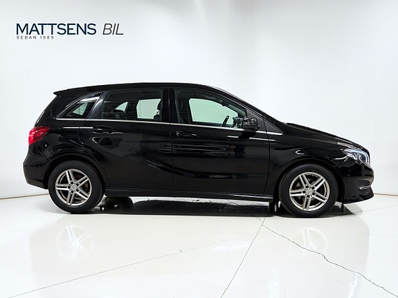 Mercedes-Benz B180 19 of 21
