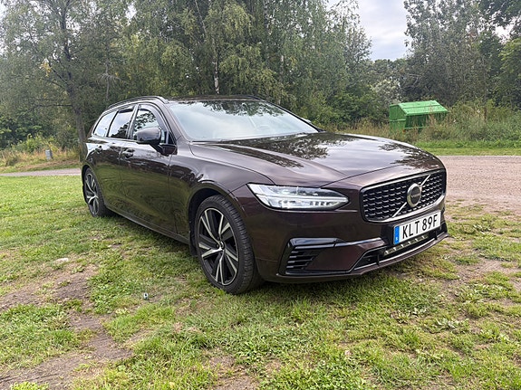 Volvo V90 2 of 7