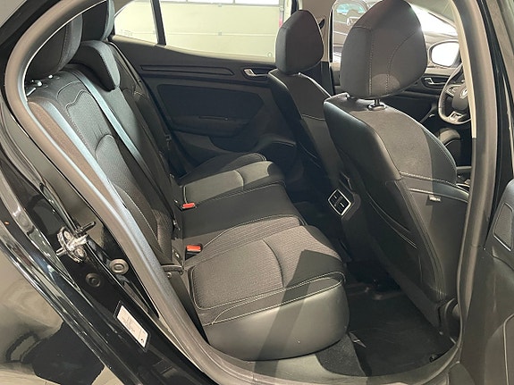 Renault Megane 21 of 24