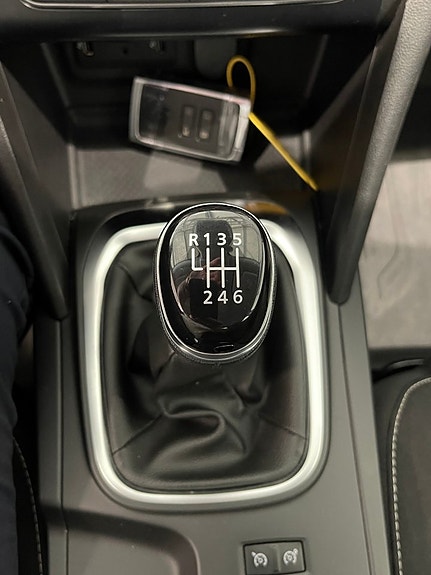 Renault Megane 19 of 24