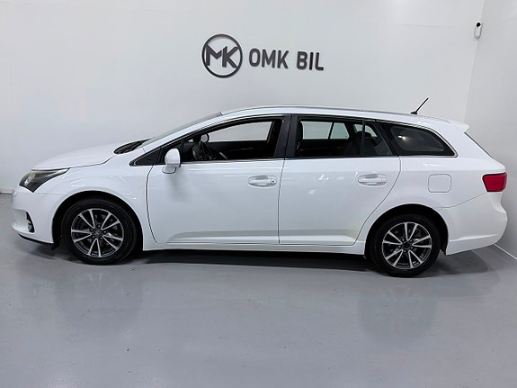Toyota Avensis 5 of 26