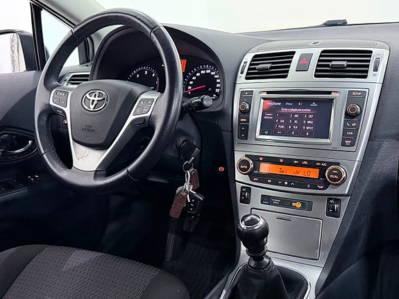 Toyota Avensis 26 of 26