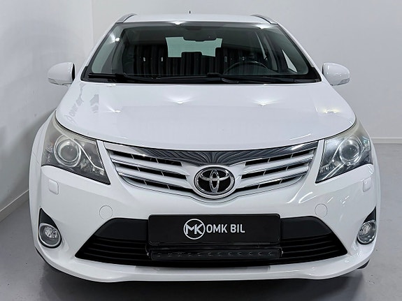 Toyota Avensis 6 of 26