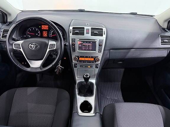 Toyota Avensis 13 of 26