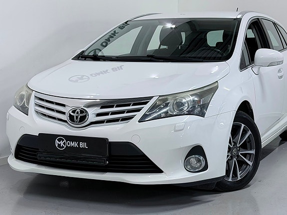 Toyota Avensis 7 of 26