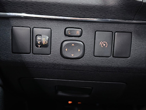 Toyota Avensis 23 of 26