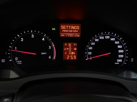 Toyota Avensis 17 of 26