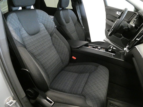 Volvo XC60 18 of 24