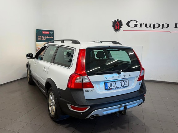 Volvo XC70 10 of 19