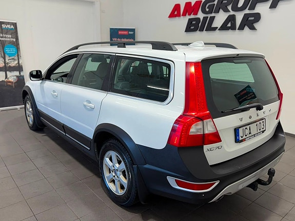 Volvo XC70 17 of 19