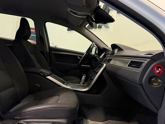 Volvo XC70 6 of 19