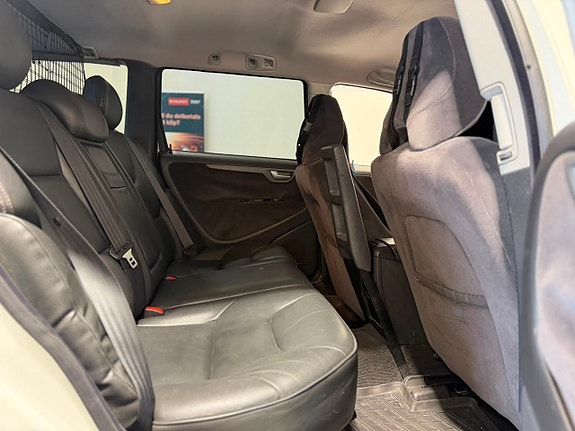 Volvo V70 16 of 18