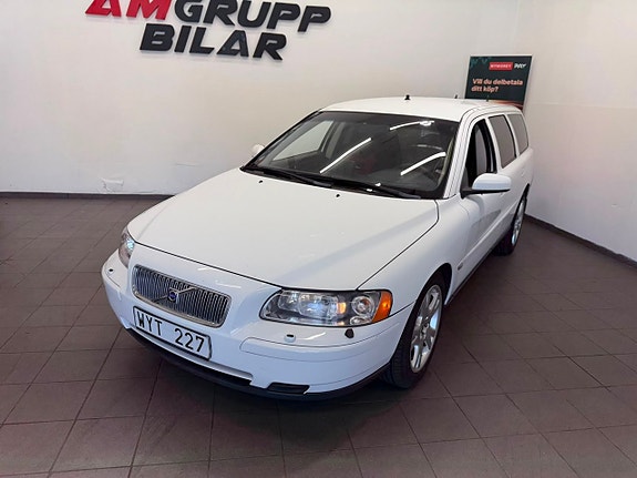 Volvo V70 12 of 18