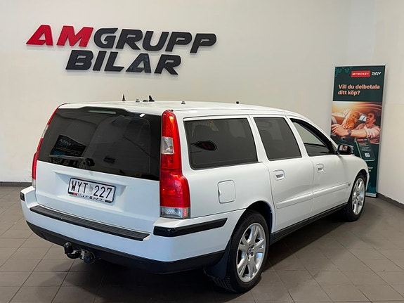 Volvo V70 5 of 18