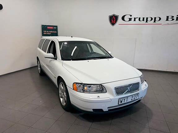 Volvo V70 9 of 18