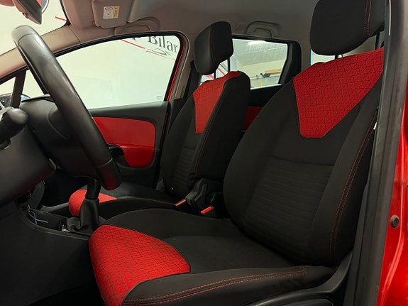 Renault Clio 16 of 20