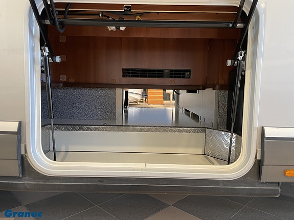 Carthago Chic E-Line I 58 XL Linerclass 9 of 20