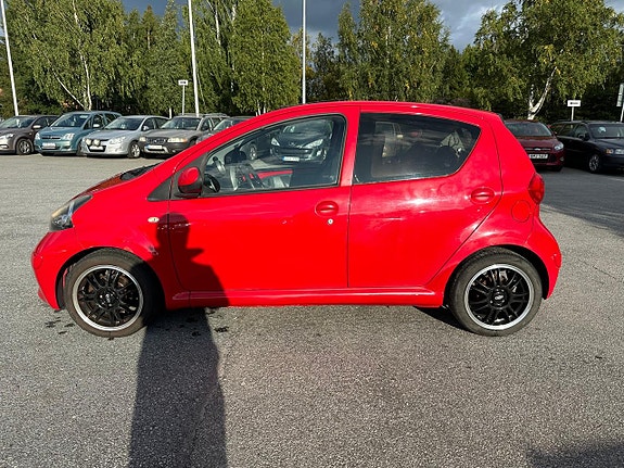 Toyota Aygo 4 of 11